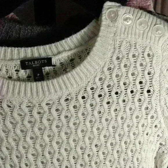 Talbots white sweater size P nylon and lambs wool blend, super soft luxury open - Picture 9 of 9